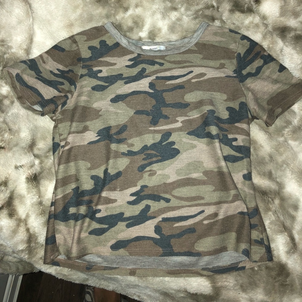 Never worn camo t-shirt